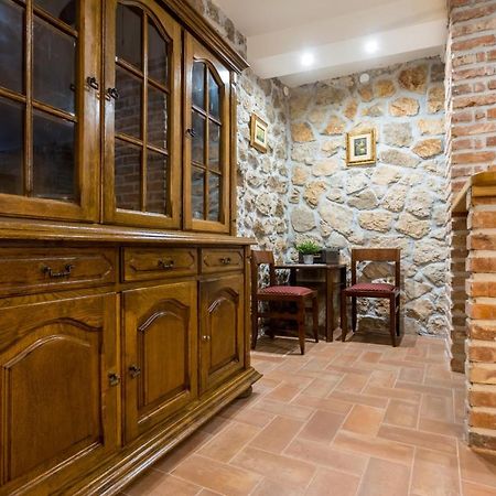 Rustical Nest Krk Old City كرك المظهر الخارجي الصورة