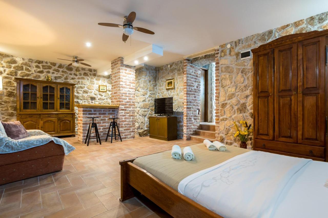 Rustical Nest Krk Old City كرك المظهر الخارجي الصورة