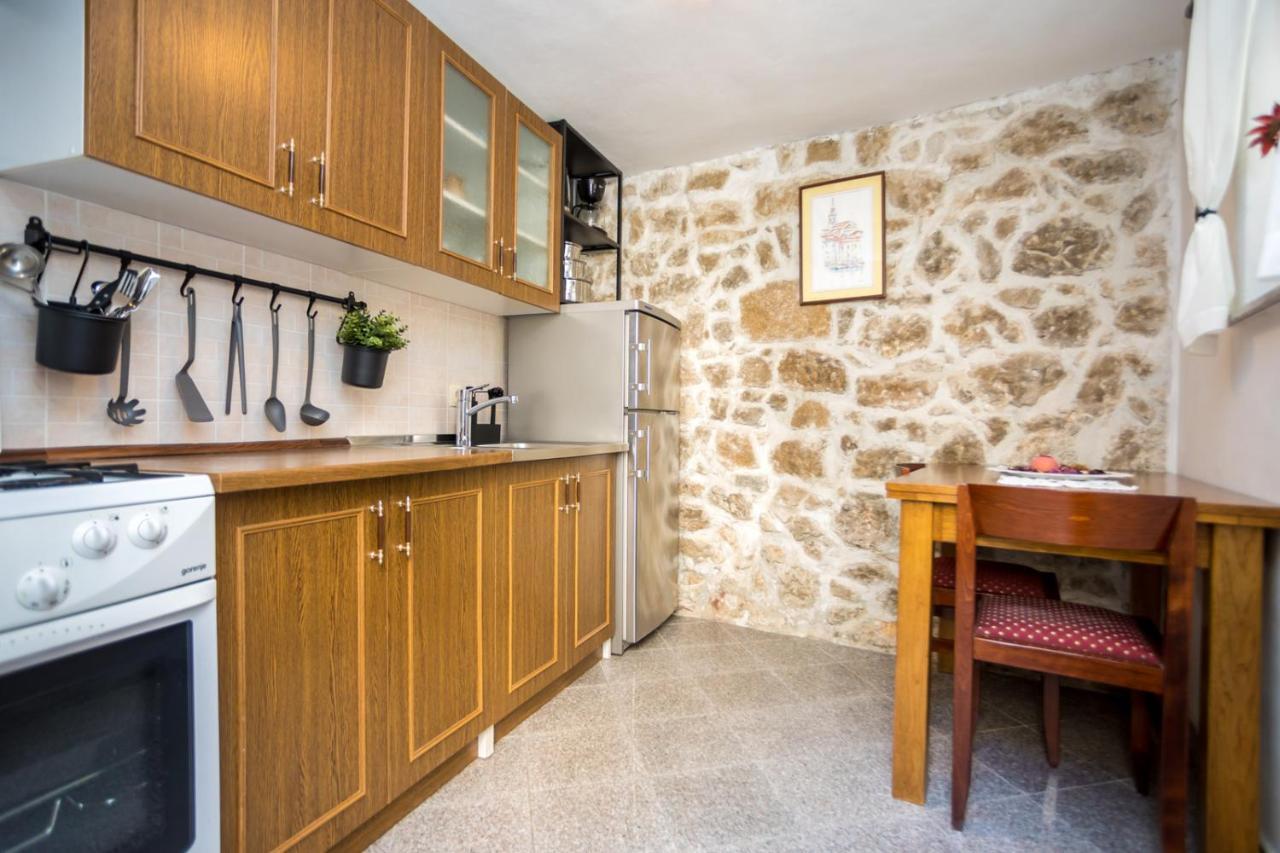 Rustical Nest Krk Old City كرك المظهر الخارجي الصورة