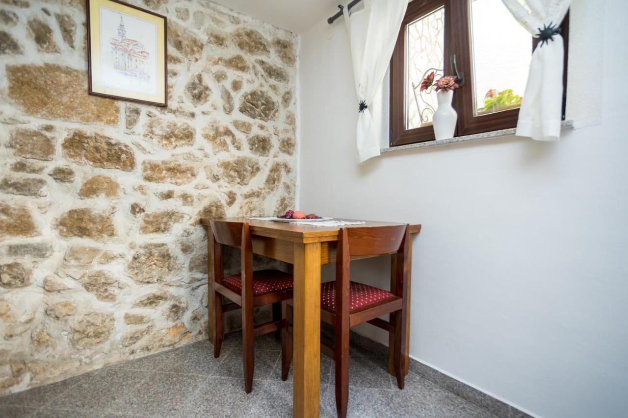 Rustical Nest Krk Old City كرك المظهر الخارجي الصورة