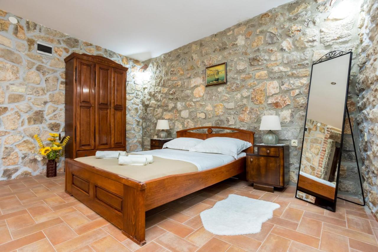 Rustical Nest Krk Old City كرك المظهر الخارجي الصورة