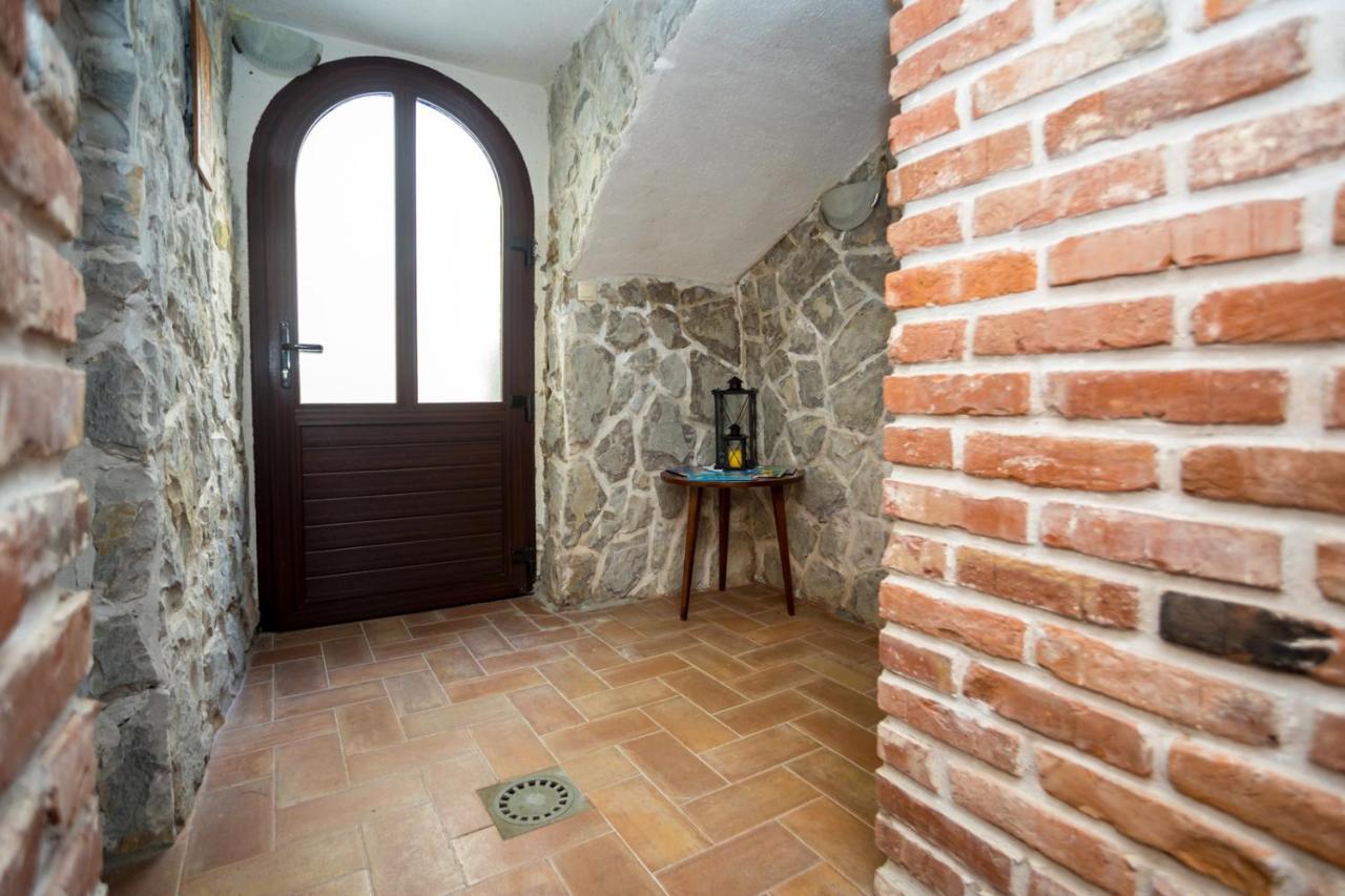 Rustical Nest Krk Old City كرك المظهر الخارجي الصورة
